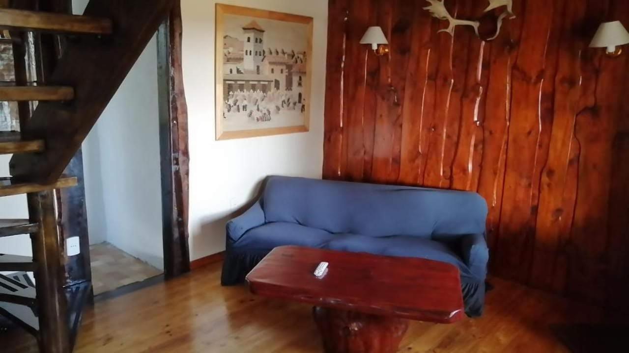 El Algarrobo Luaran gambar